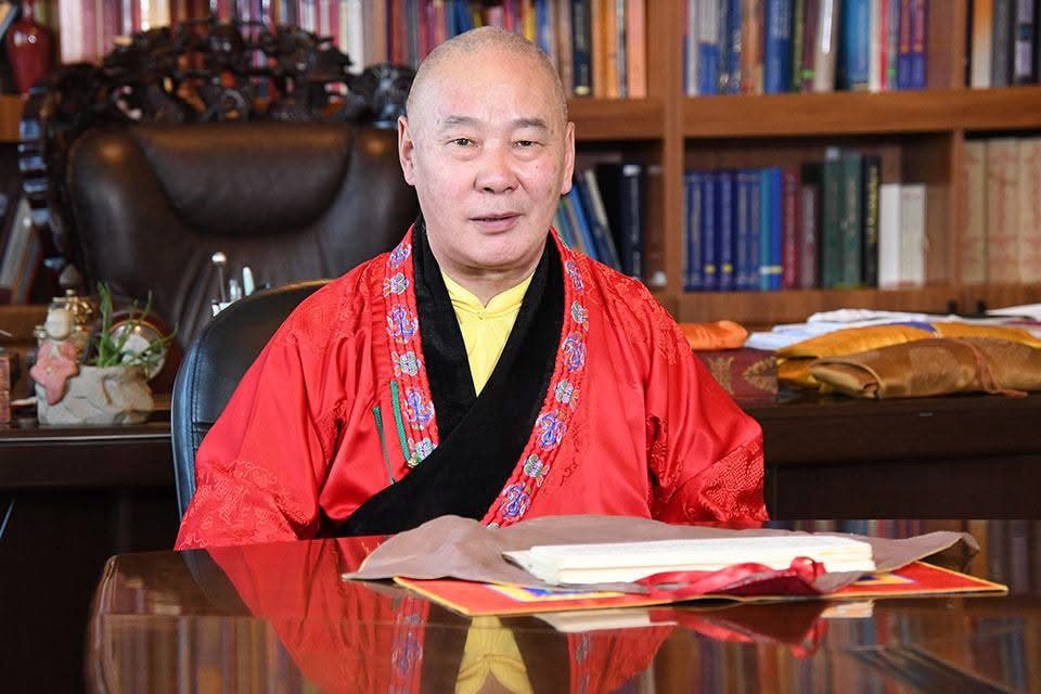 Д.Нацагдорж: Монголын уламжлалт анагаах ухааны эмч нар дэлхийд гарах цаг нь ирсэн